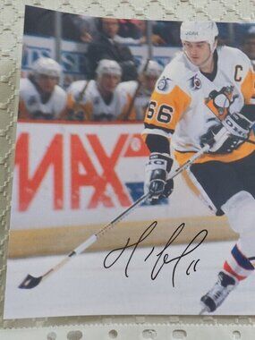 Mario Lemieux signed Pittsburgh Penguins Photo 8x10 w/COA Photo #1